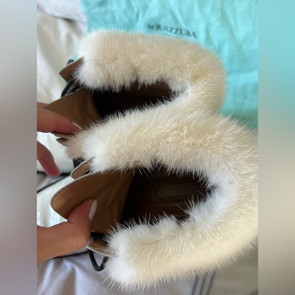 💎 Aquazzura White Patent Faux Fur Winter Size 9 - Picture 5 of 16